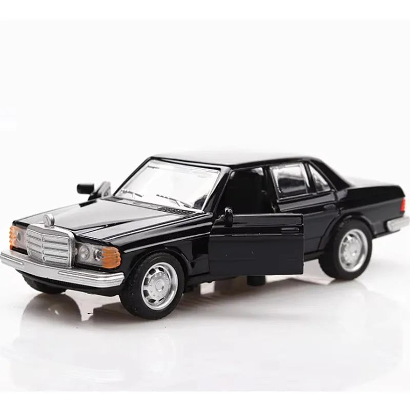 1/36 E-Class W123 Classical Car Retro Autos Pull Back Function Model 2 Doors Opened Simulation Kids Toys with Original Box